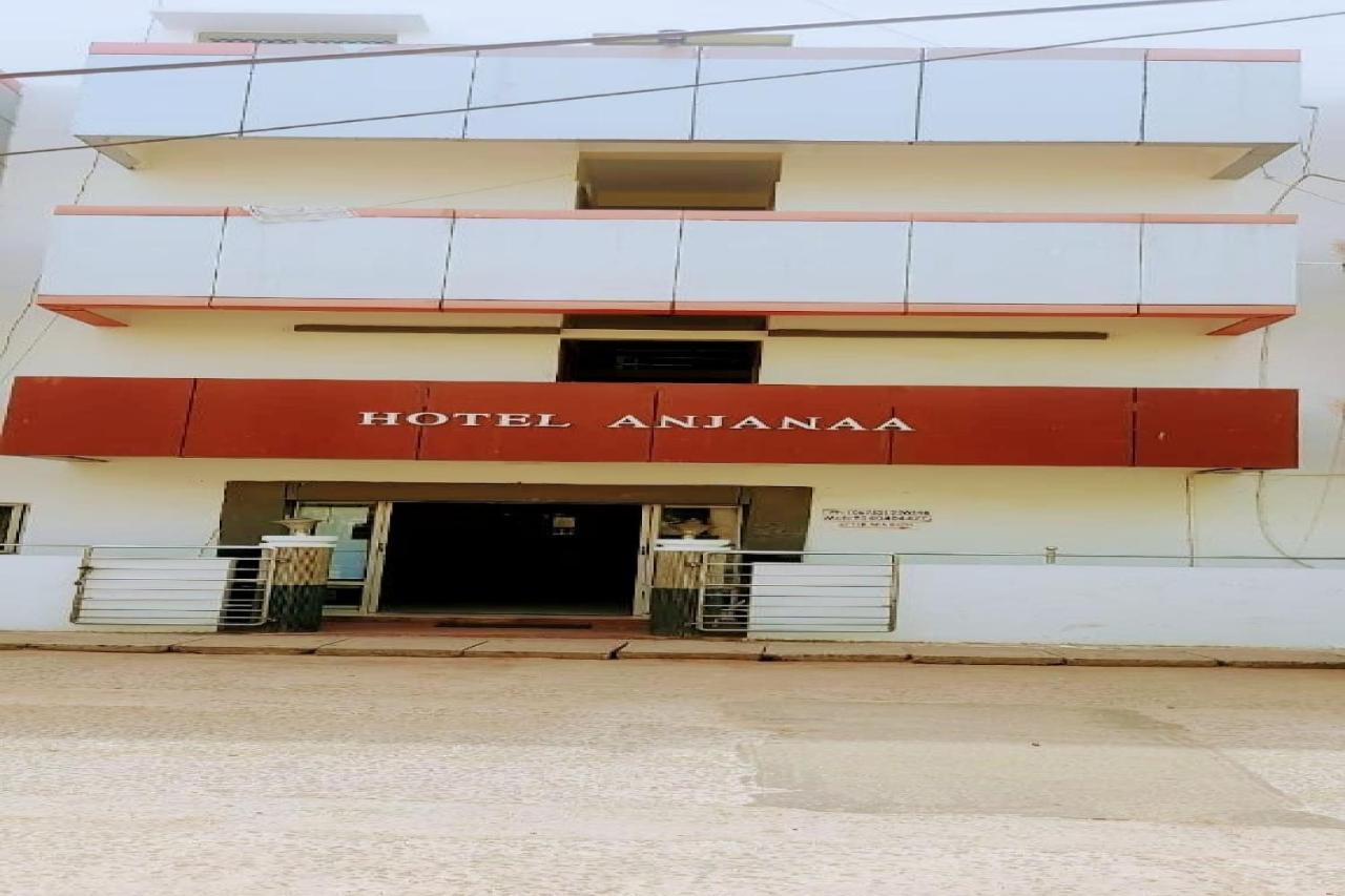 Spot On 73926 Hotel Anjanaa Puri Exterior foto