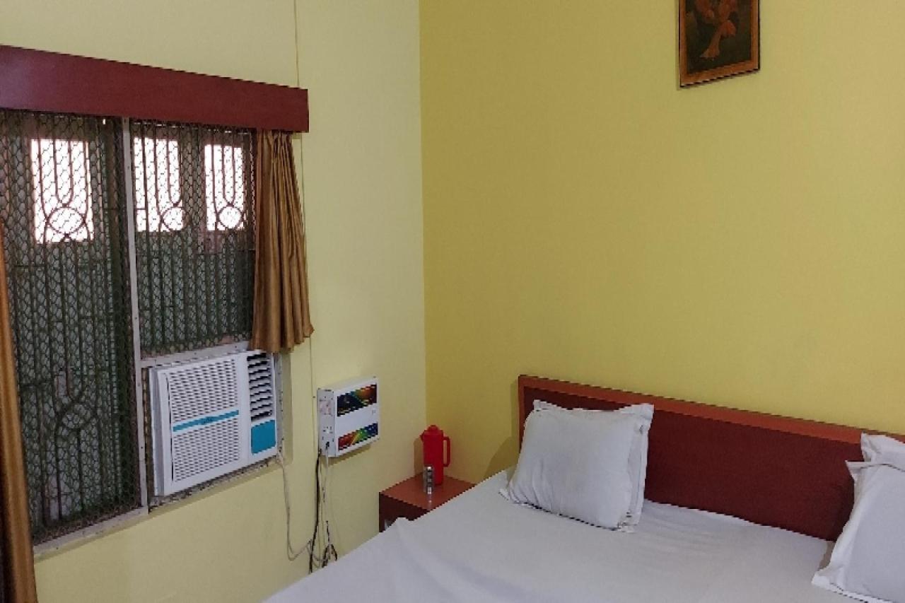 Spot On 73926 Hotel Anjanaa Puri Exterior foto